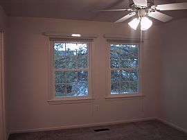 Townhouse in Old Town, 2 Bed 2.5 Bath in Alexandria, VA (Photo 5 of 6)