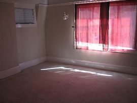 $2500 / 3 BR - 3BR-Gorgeous Home located on China Hill (oakland) in Oakland, CA (Photo 4 of 4)