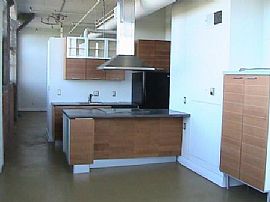 Outstanding Condo/Loft in Detroit, MI (Photo 4 of 4)