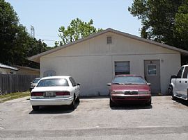 2 Bedroom Duplex in Largo, FL (Photo 2 of 2)
