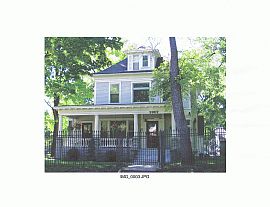 Victorian House Apt. near North Memorial in Minneapolis, MN