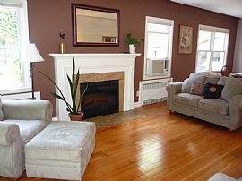 3 Bedroom/ 3 Bath, Hardwood Floors, Fireplace, 2-Car Garage in Saint Louis Park, MN (Photo 3 of 5)