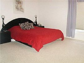 Beautiful 2 BR 2 BA Condo Near Woodfield Shopping Mall in Rolling Meadows, IL (Photo 4 of 6)