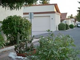 Patio Home 2 Bedroom 23rd Ave and Greenway in Phoenix, AZ (Photo 2 of 6)