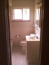 Quality 4 Bedroom Home in nw detroit in Detroit, MI (Photo 2 of 4)