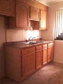 Quality 4 Bedroom Home in nw detroit in Detroit, MI (Photo 3 of 4)