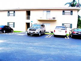 1 Bedroom in Rental Home (2/1) in Coral Springs, FL (Photo 3 of 6)