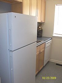 L@@k @@renovated Apts in Bayview Area/ Near Canton@@ in Baltimore, MD (Photo 4 of 9)
