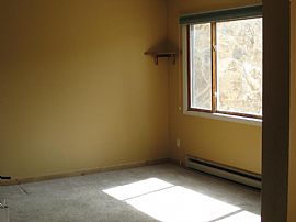 2 bedroom 2 bath townhome on mountain in Steamboat Springs, CO (Photo 3 of 6)