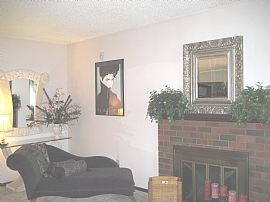 Beautiful Duplex for Rent 2 bedrooms 2 bath fenced in backyard. in Vancouver, WA (Photo 5 of 5)