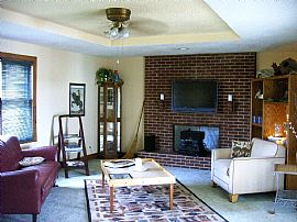 Rural Home on Acreage in Smithville, MO (Photo 3 of 3)