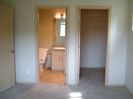 3BR - 2BA Condo Near Downtown Bothel - Great View for Lease  in Bothell, WA (Photo 2 of 5)