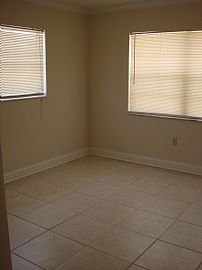 1 BR - Everything Brand New, Cheap and Clean! in Fort Lauderdale, FL (Photo 5 of 5)