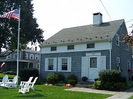 Beautiful Propery 300 yds from Beach in Niantic, CT