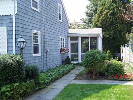 Beautiful Propery 300 yds from Beach in Niantic, CT (Photo 2 of 5)