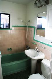 Carpeted one bedroom apartment in downtown San Rafael in San Rafael, CA (Photo 3 of 4)