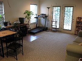 Beautiful Townhome for Rent in Bayonne in Bayonne, NJ (Photo 6 of 6)