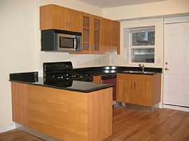 2BD/1BA Condo In Albany Park, Close To Brown Line in Chicago, IL