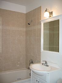 2BD/1BA Condo In Albany Park, Close To Brown Line in Chicago, IL (Photo 4 of 6)