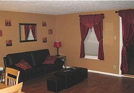 3br - 3br End Unit Townhouse with Finished Basement (ha in Hamilton, NJ (Photo 3 of 7)