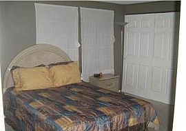 3br - 3br End Unit Townhouse with Finished Basement (ha in Hamilton, NJ (Photo 5 of 7)