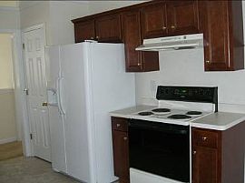 Spacious 4bed/2bath Split Foyer Home for Rent in Auburn, GA (Photo 6 of 6)