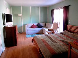 3 Bedroom / 3 Bath Beautiful Townhouse, Whittier CA in Whittier, CA (Photo 4 of 6)