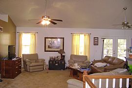 Large Home with Open Floor Plan in Warrenton, MO (Photo 2 of 6)