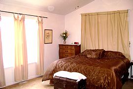 Large Home with Open Floor Plan in Warrenton, MO (Photo 3 of 6)