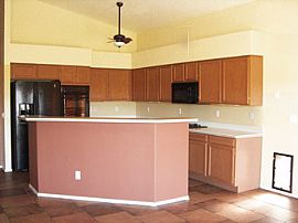 Spacious Eastside Silverado Hills Mtn. View Home + 1st Mo. Free in Tucson, AZ (Photo 3 of 4)
