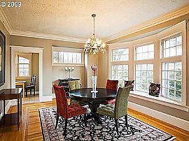 6 Bedroom Classic Home in Historic Irvington in Portland, OR (Photo 3 of 6)