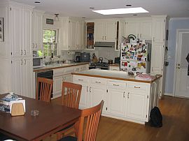 2 Bedroom Home Near Emory! in Decatur, GA