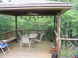 2 Bedroom Home Near Emory! in Decatur, GA (Photo 3 of 5)