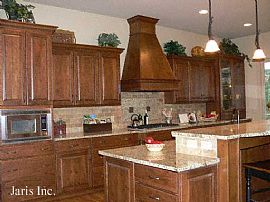 Executive Lifestyle in this Elegant, Escavera Home in Castle Rock, CO (Photo 5 of 6)