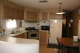 Clean 2 BR / 2 BA - Furnished, Large Yard in Mesa, AZ (Photo 3 of 4)