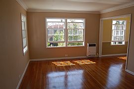 Trendy 1 BR in a Great Location  in Los Angeles, CA