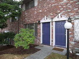 Free Rent, No Application Fee, Reduced Security in Portland, OR (Photo 2 of 6)