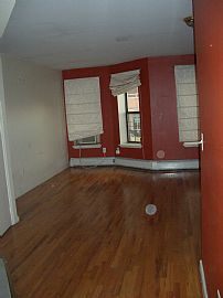 Large 1 BR Apartment in Brownstone in Manhattan, NY