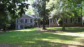 Huge 3k sq ft 4bdrm/3bth Reduced to 2k/mo in Atlanta, GA (Photo 3 of 6)