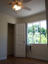 You will fall in LOVE! walk to Ventura Blvd shopping in Sherman Oaks, CA (Photo 6 of 6)