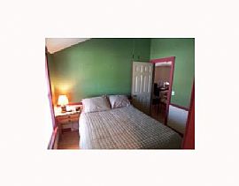 2 BR / 2BA Old Northeast in Saint Petersburg, FL (Photo 3 of 4)