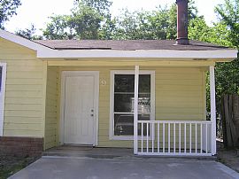 3 Bedroom, 2 Bathroom House for Rent (Abercorn, South Side) in Savannah, GA (Photo 2 of 6)