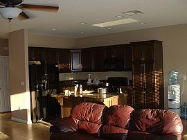 1 Bedroom, Shared Bathroom, Kitchen and Laundry Privileges in Bloomington, CA (Photo 4 of 5)