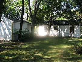 2 BR 1 BA House Avail NOW! - Section 8 OK in Dallas, TX (Photo 6 of 6)