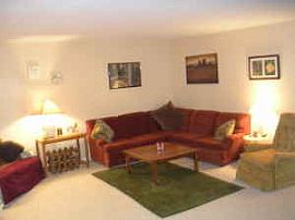 2 Bed / 1 Bath Condo Available NOW! in Avon, CT (Photo 2 of 6)