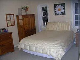 2 Bed / 1 Bath Condo Available NOW! in Avon, CT (Photo 3 of 6)