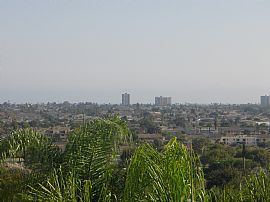 2 bed 2 car garage backyard  ready now in Signal Hill, CA