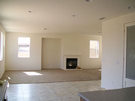 Huge Master suite with Jacuzzi tub in Yucaipa, CA (Photo 2 of 6)