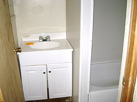  Cheap 2 Family Home 4bed/1bath Buy home Stop rent to own avail in Cleveland, OH (Photo 3 of 5)