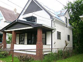 350 month rent to own needs some work  in Cleveland, OH (Photo 4 of 5)